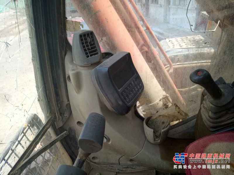 山西出售转让二手12000小时2008年日立ZX240挖掘机
