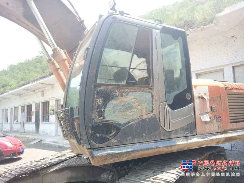 山西出售转让二手12000小时2008年日立ZX240挖掘机