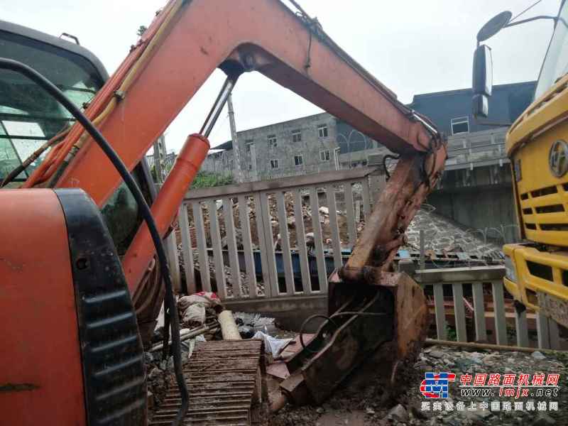 重庆出售转让二手7000小时2010年日立ZX70挖掘机