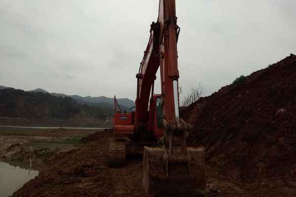 江西出售转让二手12000小时2011年斗山DH225LC挖掘机