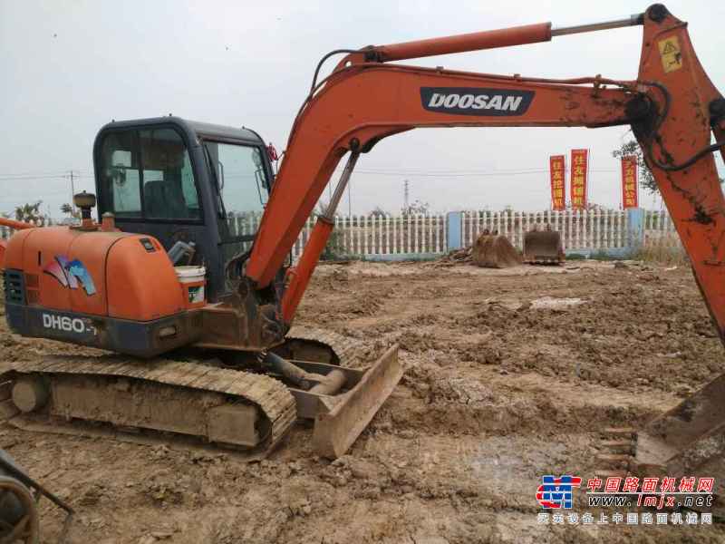 山东出售转让二手10000小时2010年斗山DH60挖掘机