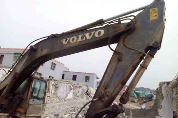 陕西出售转让二手8000小时2010年沃尔沃EC240B挖掘机