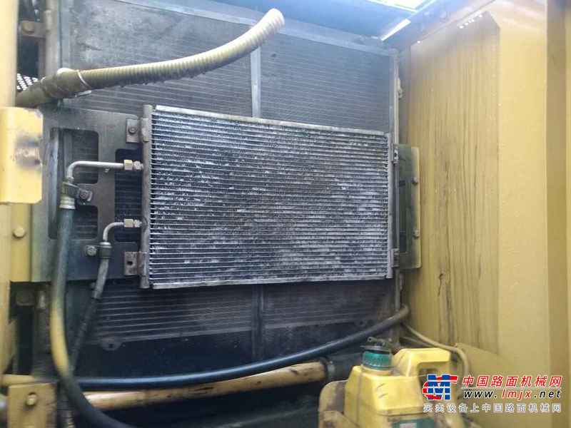 重庆出售转让二手18000小时2004年卡特彼勒320C挖掘机