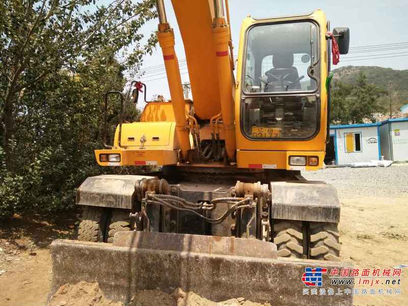 辽宁出售转让二手8000小时2006年现代轮挖R210W挖掘机