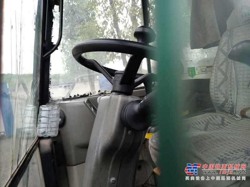 重庆出售转让二手12000小时2009年现代轮挖R60W挖掘机