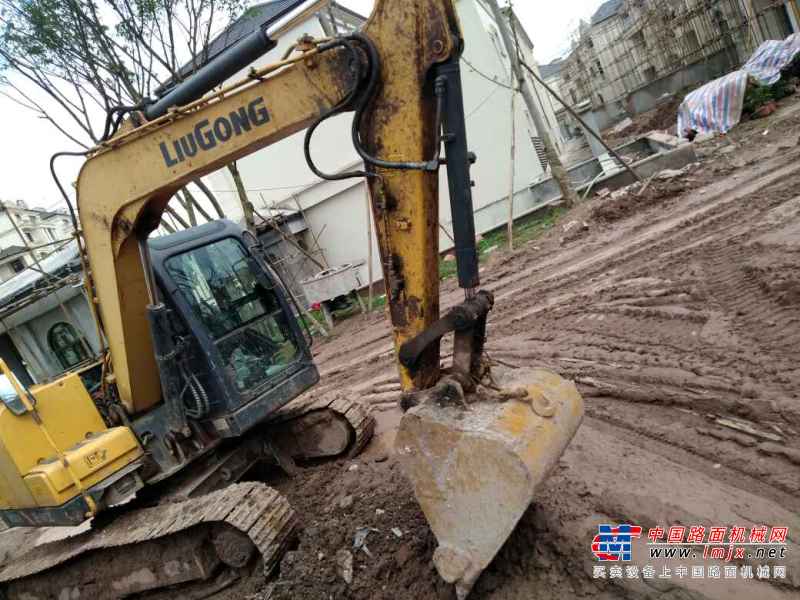 重庆出售转让二手5000小时2013年柳工CLG908DN挖掘机