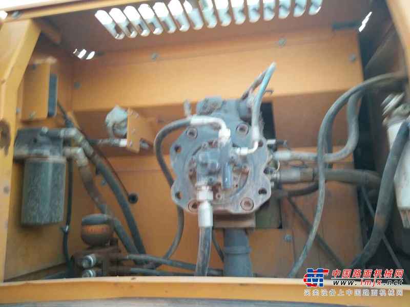 山东出售转让二手7500小时2013年徐工XE370挖掘机