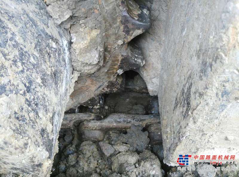 安徽出售转让二手13800小时2010年斗山DH220LC挖掘机
