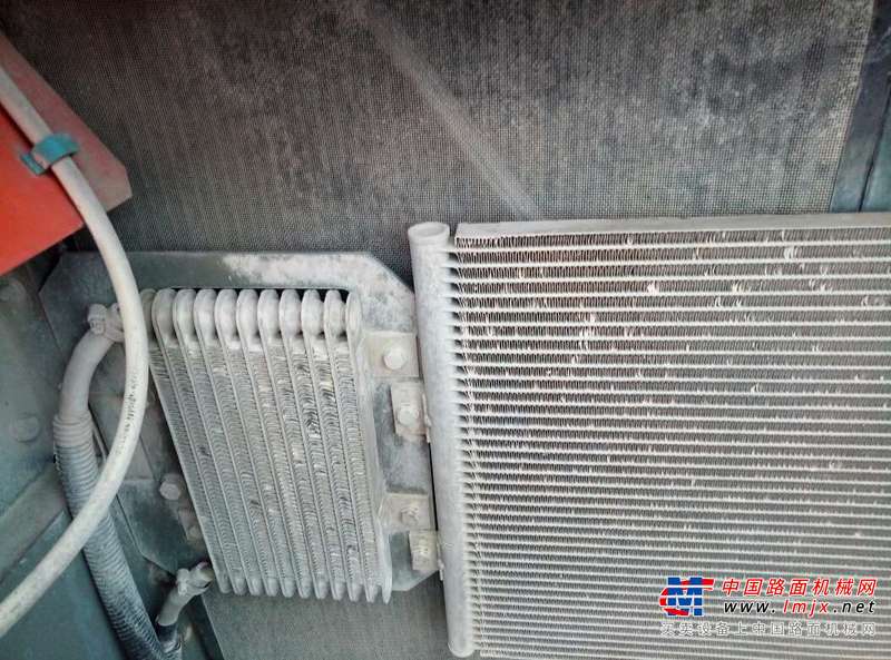 贵州出售转让二手14500小时2007年日立ZX240挖掘机