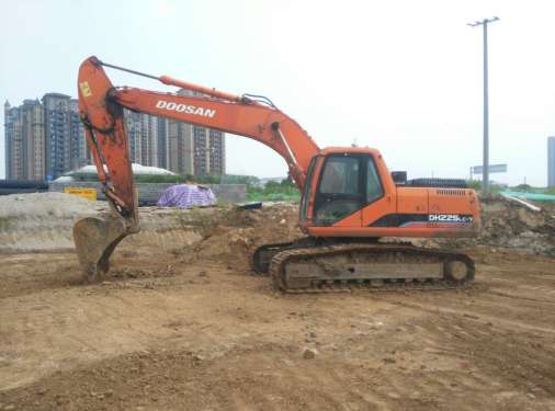 安徽出售转让二手10760小时2010年斗山DH225LC挖掘机