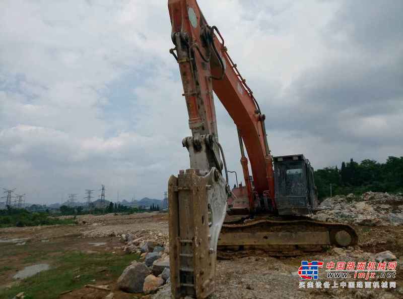 贵州出售转让二手11000小时2009年日立ZX450挖掘机