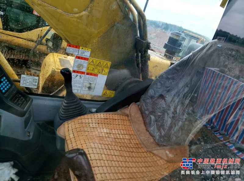 贵州出售转让二手8500小时2013年小松PC360挖掘机