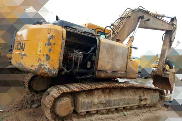 贵州出售转让二手15000小时2009年现代R225挖掘机
