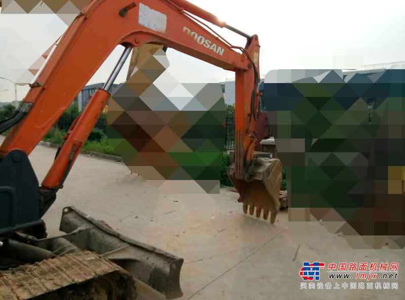 贵州出售转让二手8500小时2010年斗山DX60挖掘机