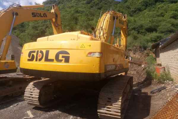 山西出售转让二手10000小时2013年临工LG6300E挖掘机