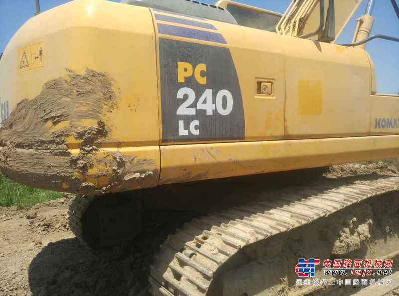 陕西出售转让二手5137小时2012年小松PC220挖掘机
