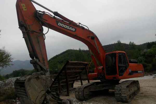 辽宁出售转让二手9900小时2010年斗山DH300LC挖掘机