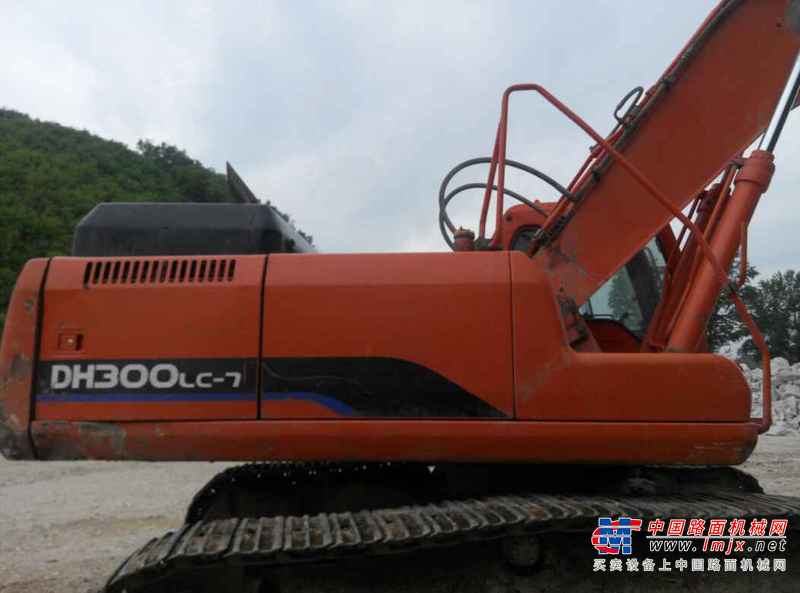 辽宁出售转让二手9900小时2010年斗山DH300LC挖掘机