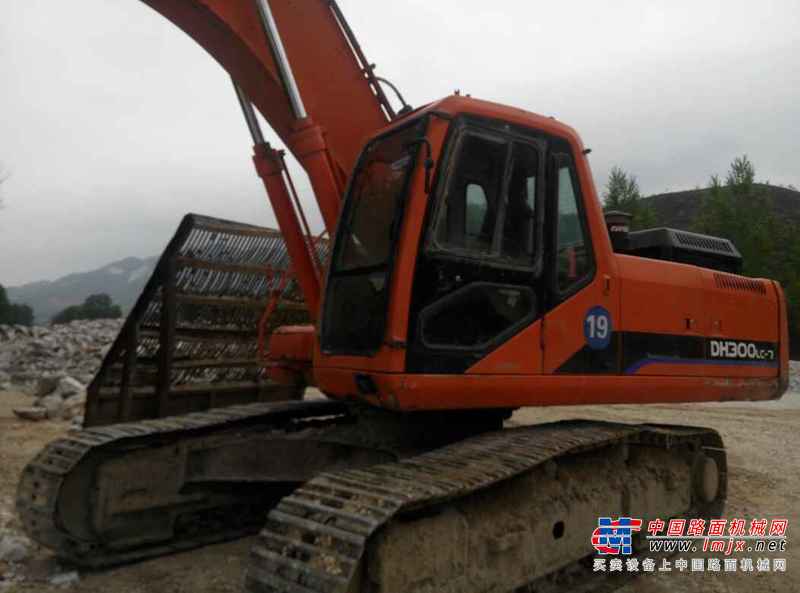 辽宁出售转让二手9900小时2010年斗山DH300LC挖掘机