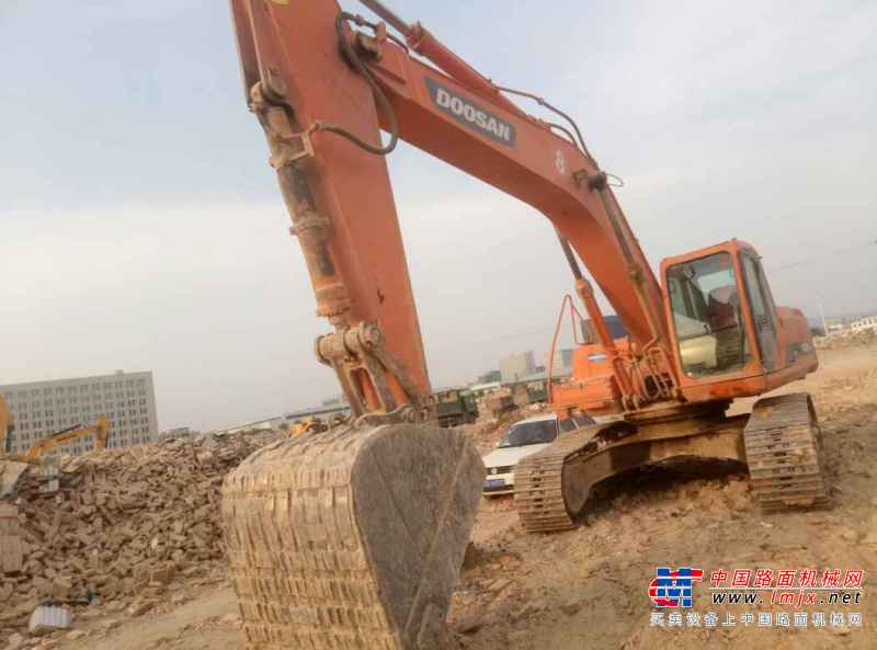 山西出售转让二手5660小时2011年斗山DH300挖掘机