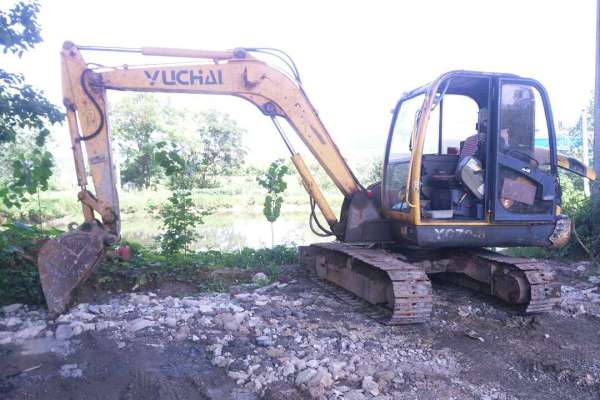安徽出售转让二手10700小时2010年玉柴YC60挖掘机