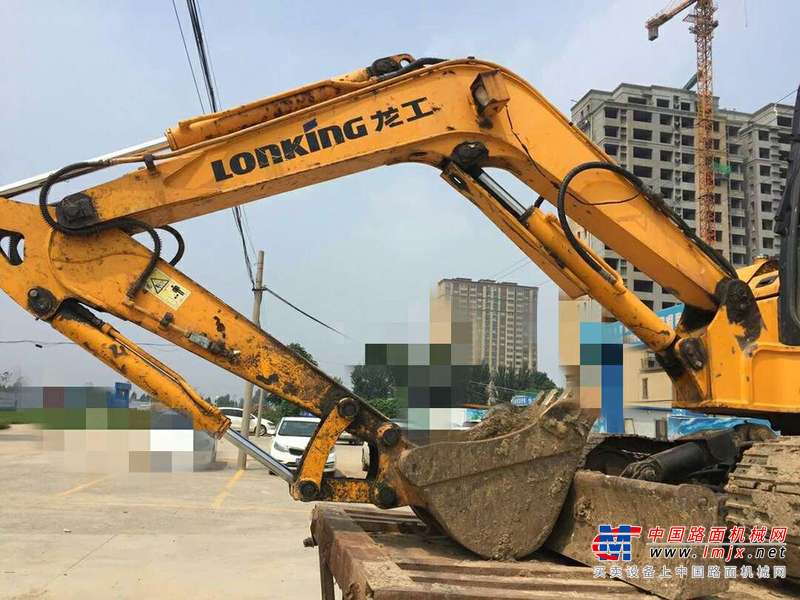 山东出售转让二手5000小时2012年龙工LG6065挖掘机