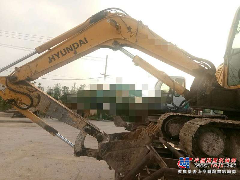 山东出售转让二手5000小时2010年现代R55挖掘机