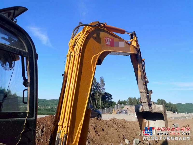 黑龙江出售转让二手8500小时2010年福田雷沃FR65挖掘机