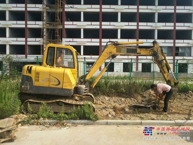 河南出售转让二手6708小时2012年临工LG660挖掘机