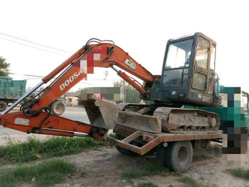 山东出售转让二手8000小时2009年斗山DH55挖掘机