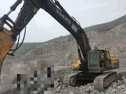 山东出售转让二手8000小时2012年沃尔沃EC480DL挖掘机