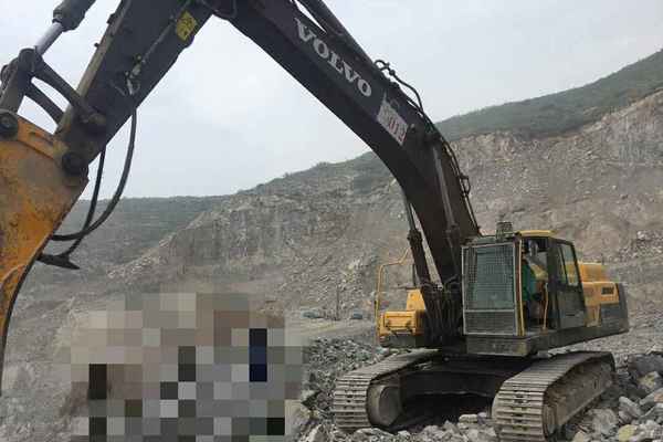 山东出售转让二手8000小时2012年沃尔沃EC480DL挖掘机