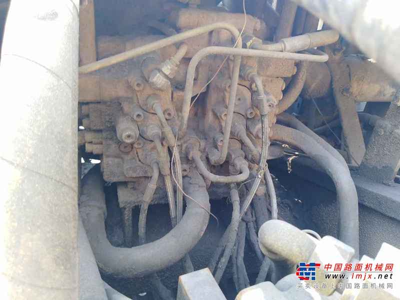 山西出售转让二手18000小时2003年现代R260LC挖掘机