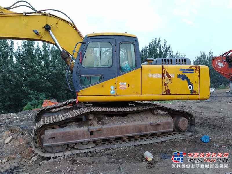 山西出售转让二手15000小时2005年振宇ZY260挖掘机