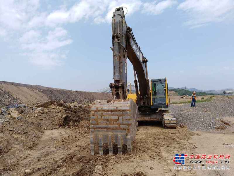山西出售转让二手17000小时2007年沃尔沃EC290BLC挖掘机