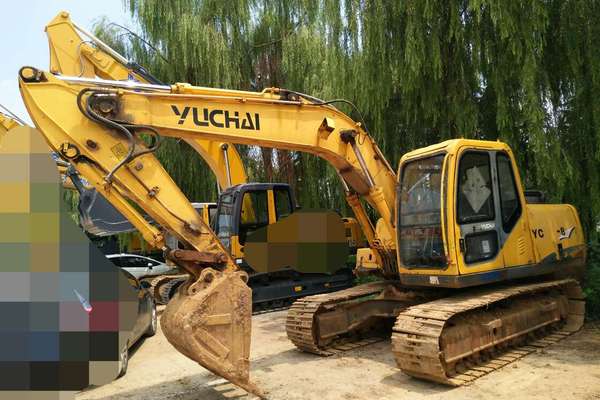 山东出售转让二手8000小时2010年玉柴YC135挖掘机