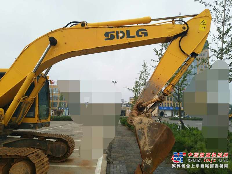 山东出售转让二手3000小时2012年临工LG6210挖掘机