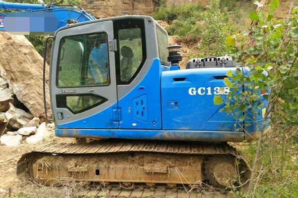 山东出售转让二手2600小时2014年山重建机GC138挖掘机