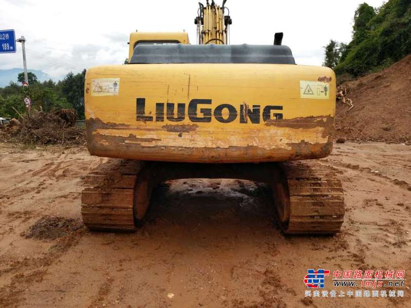 云南出售转让二手7829小时2010年柳工CLG220LC挖掘机