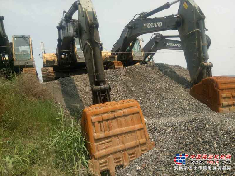 山西出售转让二手15000小时2007年沃尔沃EC460BLCPrime挖掘机