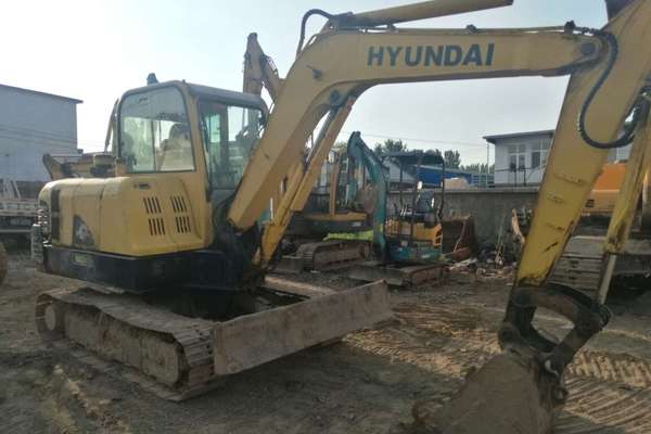 山东出售转让二手7573小时2010年现代R60挖掘机