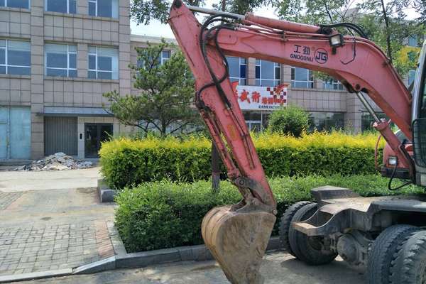 山西出售转让二手4000小时2013年福建劲工轮挖JG608S挖掘机