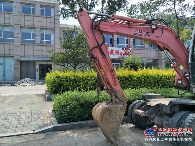 山西出售转让二手4000小时2013年福建劲工轮挖JG608S挖掘机