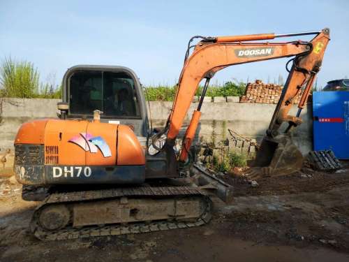 安徽出售转让二手8000小时2010年斗山DH60挖掘机