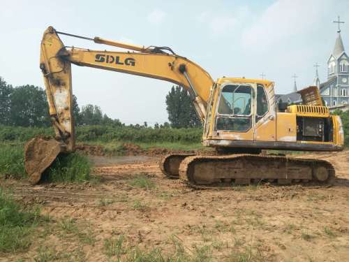 山东出售转让二手8000小时2011年临工LG6210挖掘机