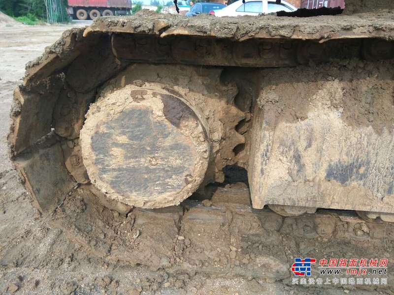 山东出售转让二手12000小时2005年现代R220LC挖掘机