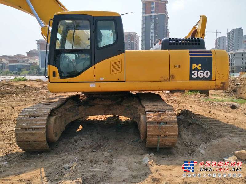 山东出售转让二手6000小时2013年小松PC300挖掘机
