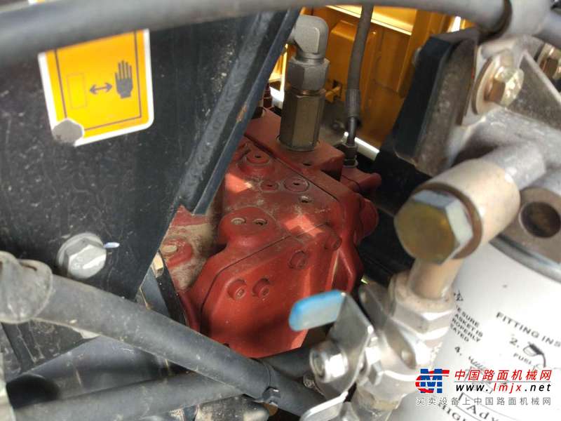 山东出售转让二手2500小时2015年柳工908D挖掘机