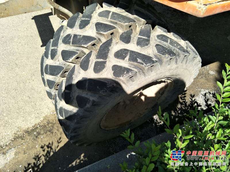 山西出售转让二手2000小时2013年新源机械轮挖65W挖掘机