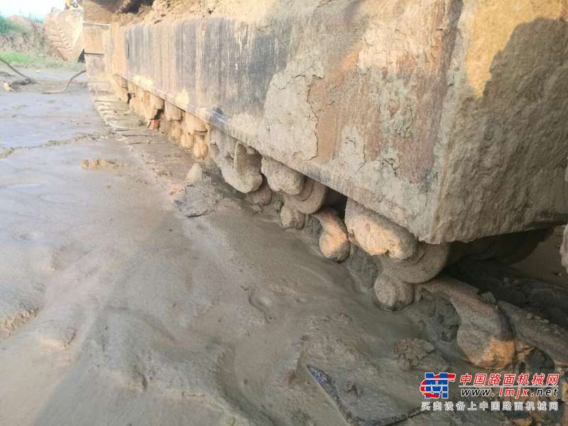 山东出售转让二手6635小时2012年小松HB215LC挖掘机